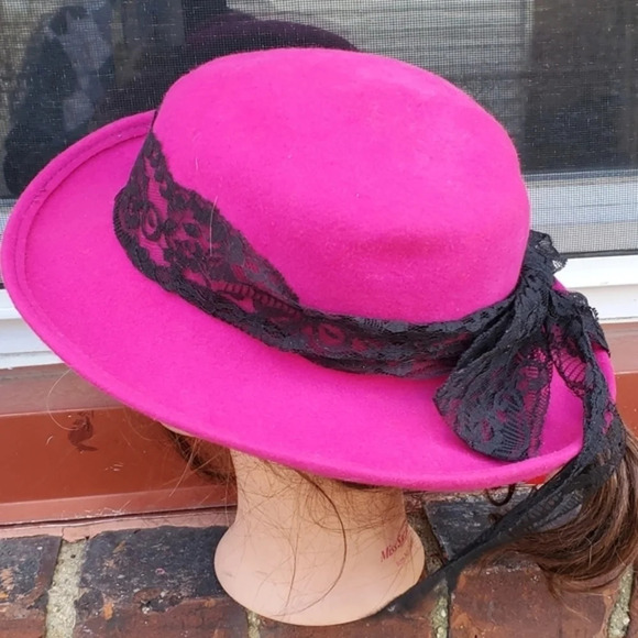 Vintage Hot Pink Felt Hat Black Lace Trim Wide Brim Statement Dress Hat Women’s main image 5